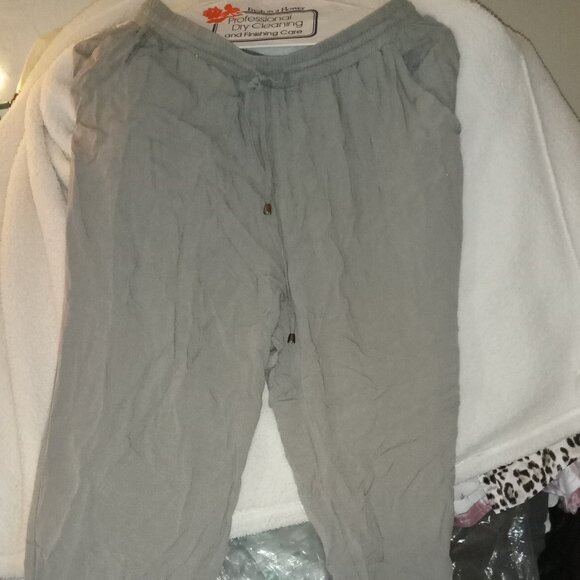 Joggers - Picture 1 of 9